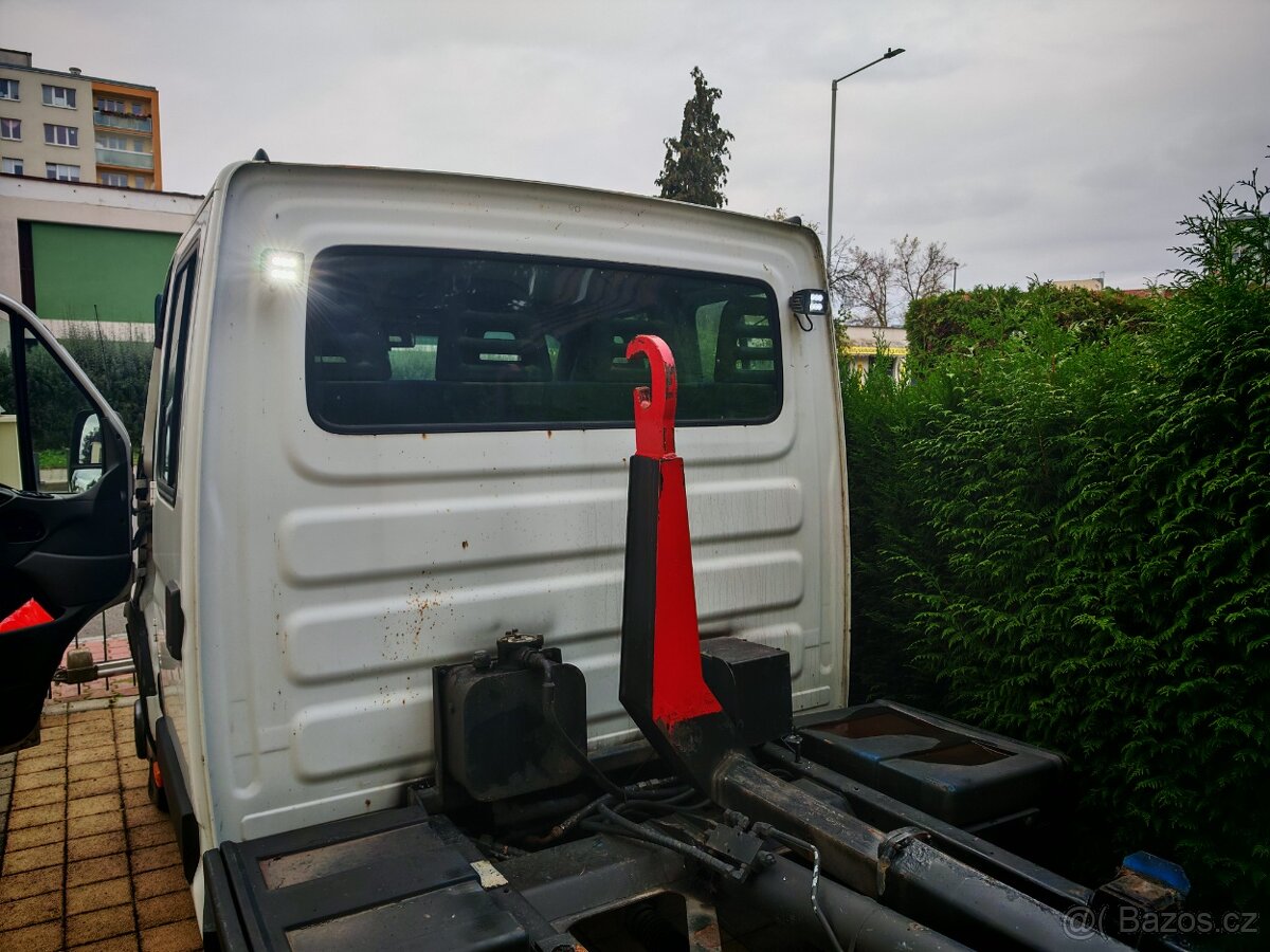 Iveco Daily 35S18C Dublecab (7 míst) - nosič kontejneru - 12