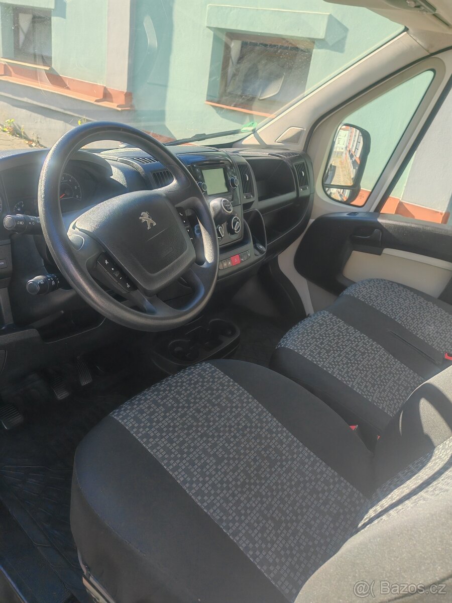 Peugeot Boxer 2.0 HDI 96Kw 2019 Luxusní stav TZ 2,5t 3 mista - 12