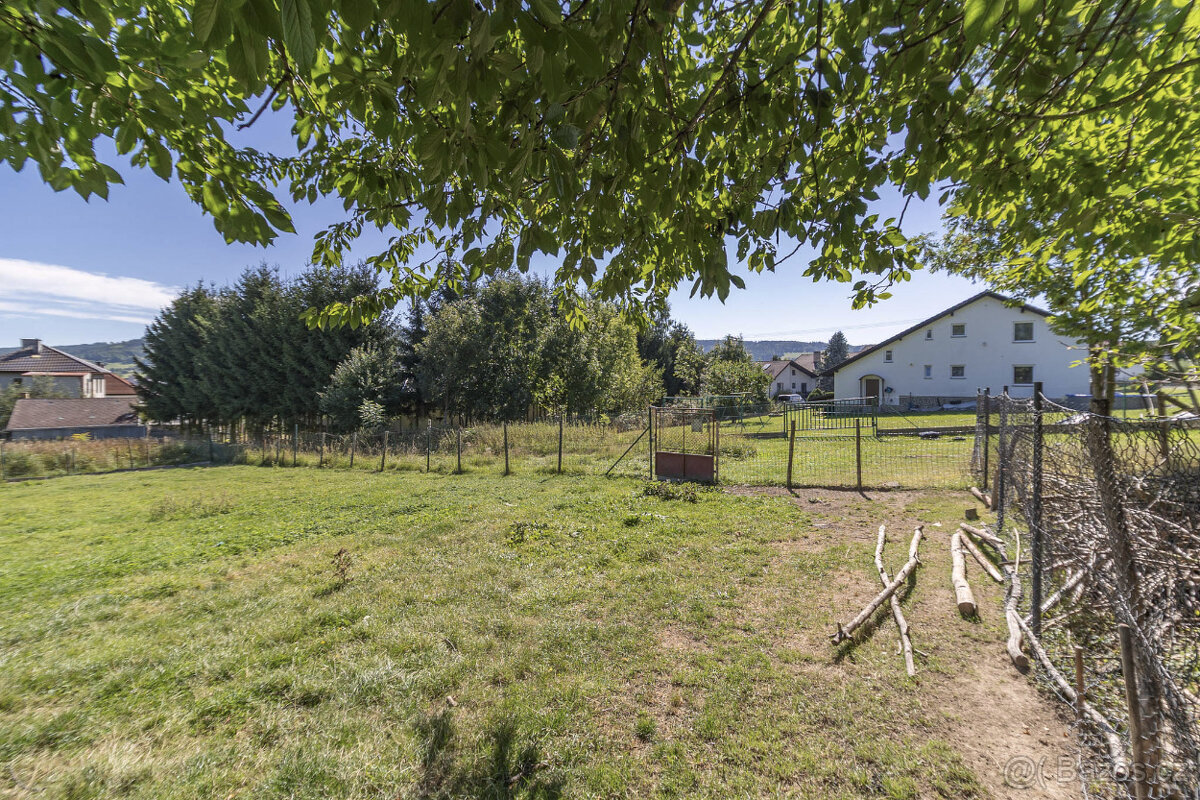 Prodej pozemku 1096 m2 v Sušici - 12