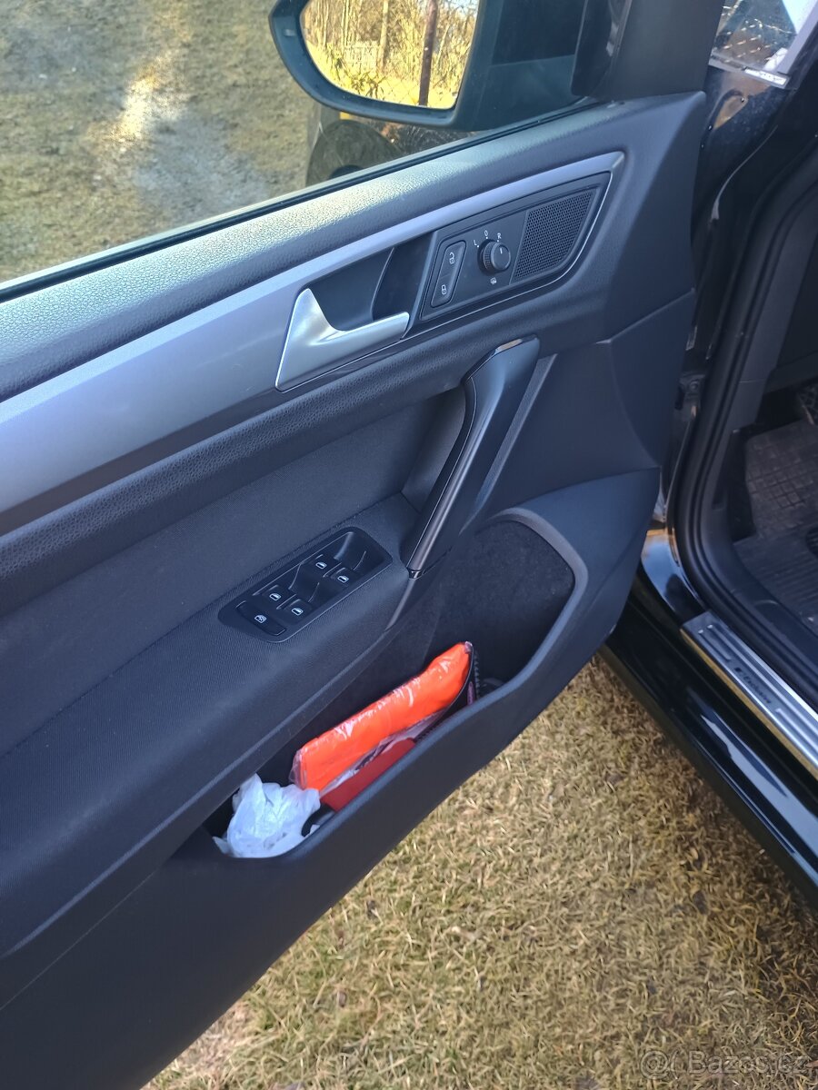 Vw golf sportsvan 1.2 tsi - 12