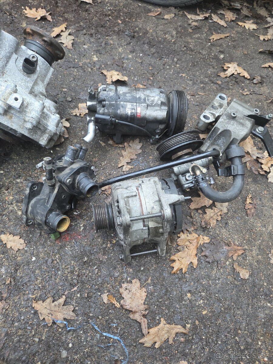 Náhradní díly golf 4 - 12