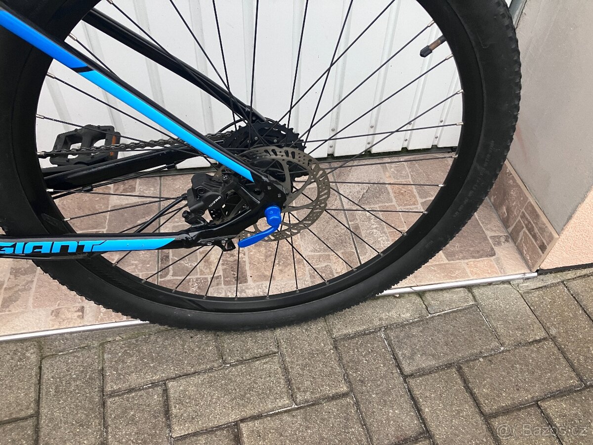 GIANT 27,5 - 12