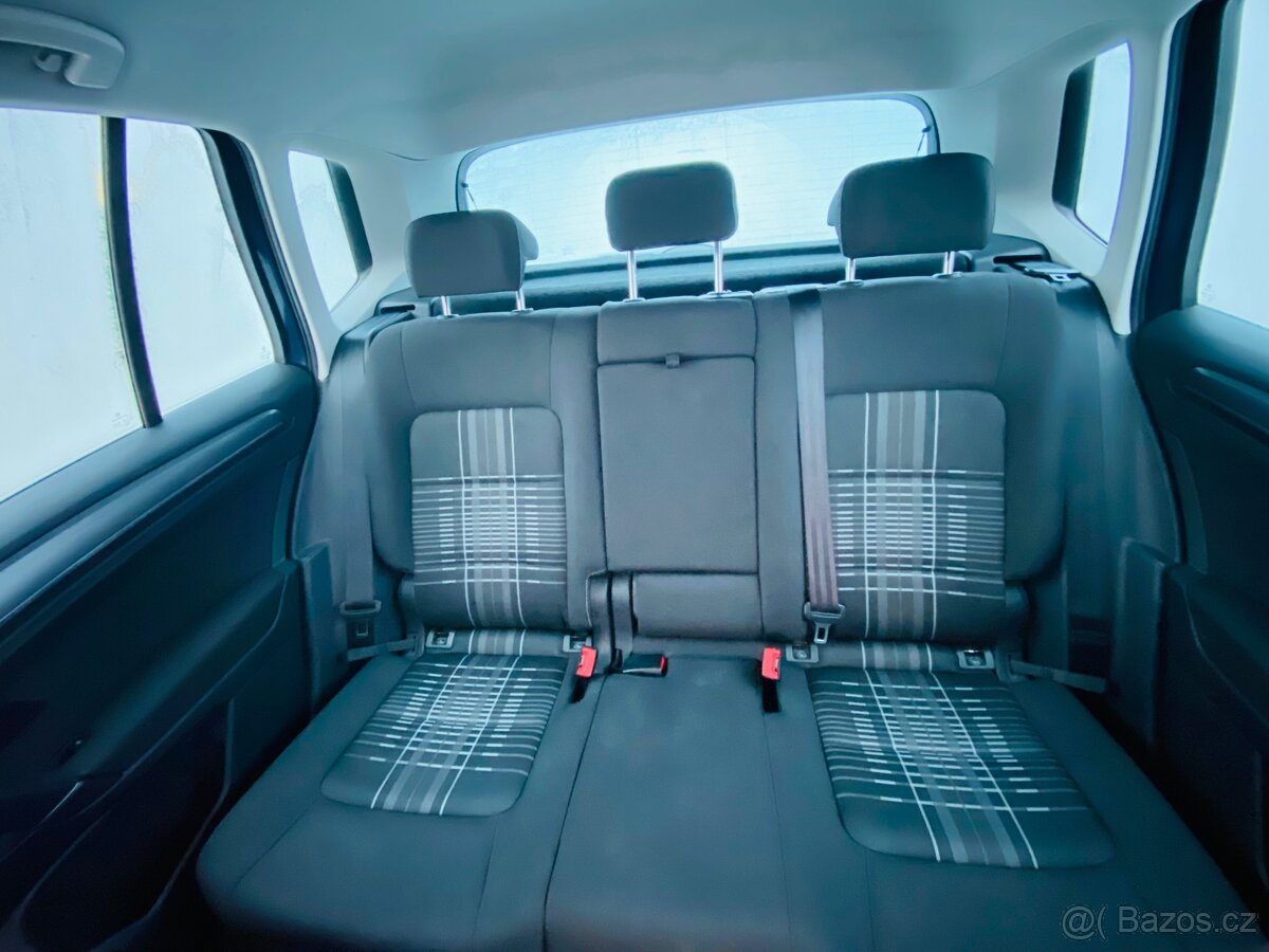 VW Golf Sportsvan 2.0 TDi 110kw DSG Lounge Cebia - 12