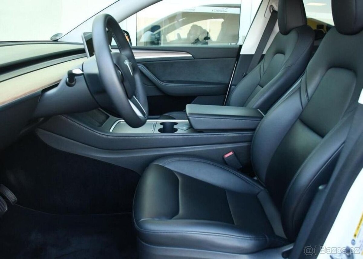 Tesla Model Y RWD PANO 35tis.KM 97%SoH - 12