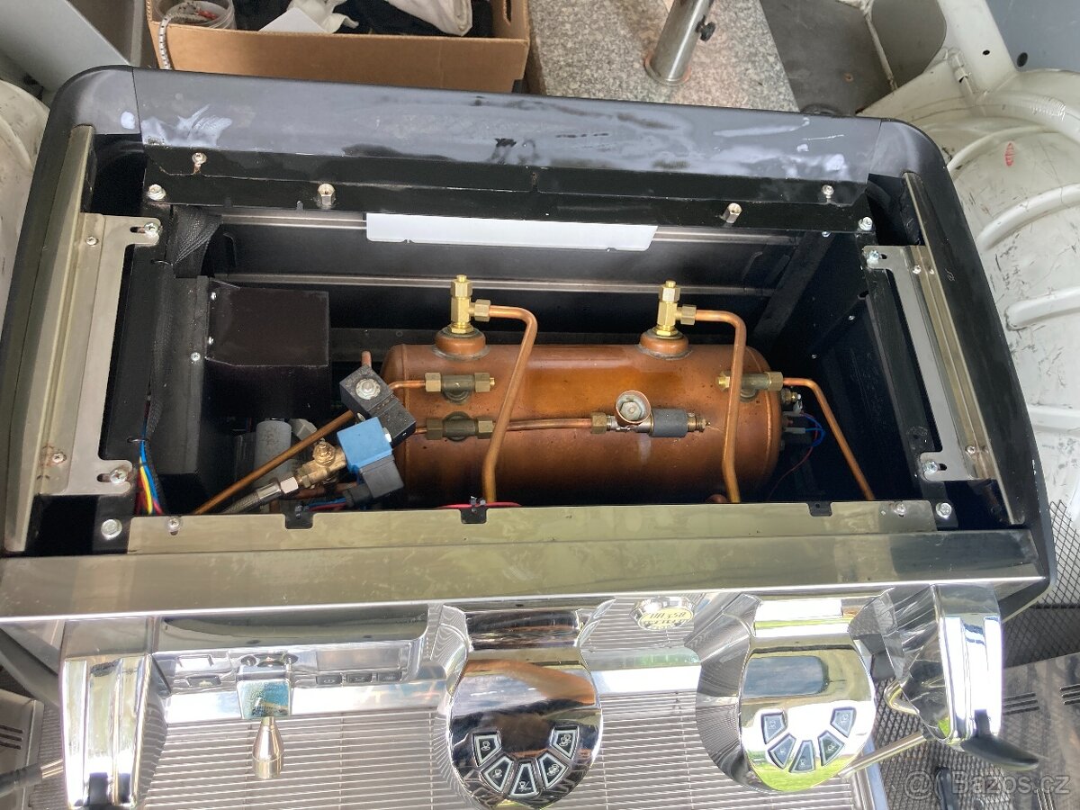 Profi pákový kávovar Victoria Arduino 358 Eagle - 12