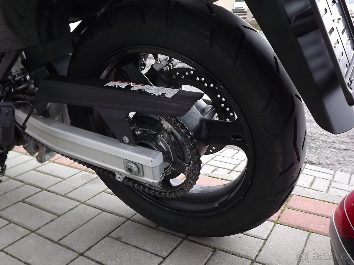 Suzuki DL 650 V-strom - 12