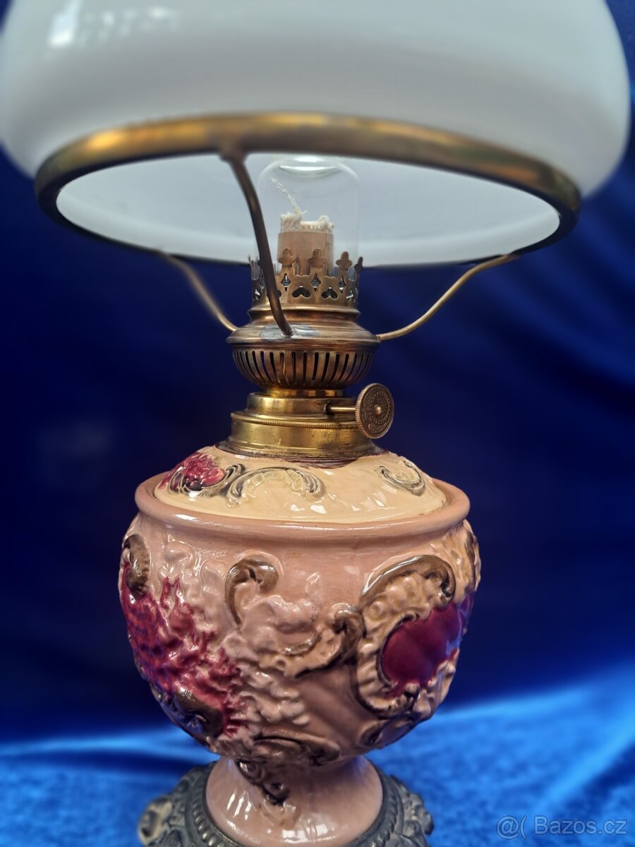 Petrolejová lampa z majoliky - 12