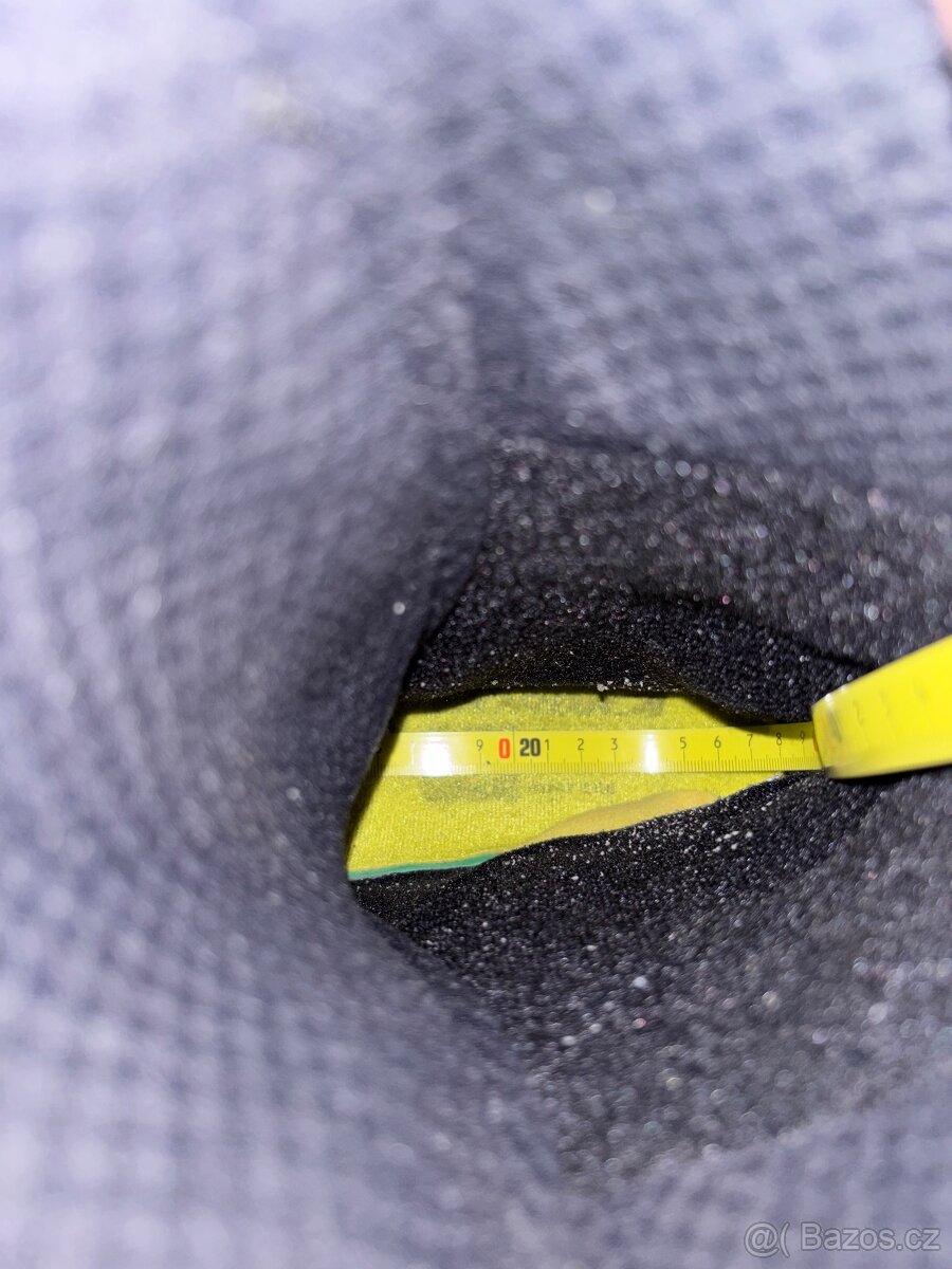 Lyžařský set - lyže, lyžáky, hole - 12