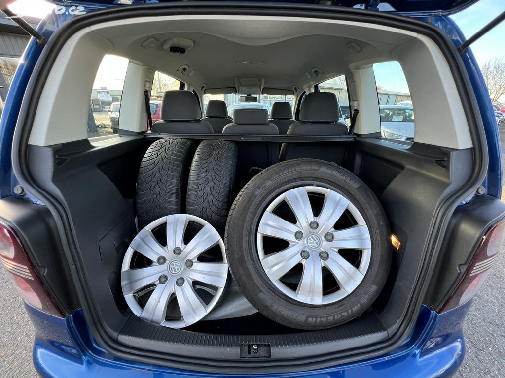 🚗 Volkswagen Touran 1.9TDi 77KW KLIMA TEMPOMAT TAŽNÉ - 12