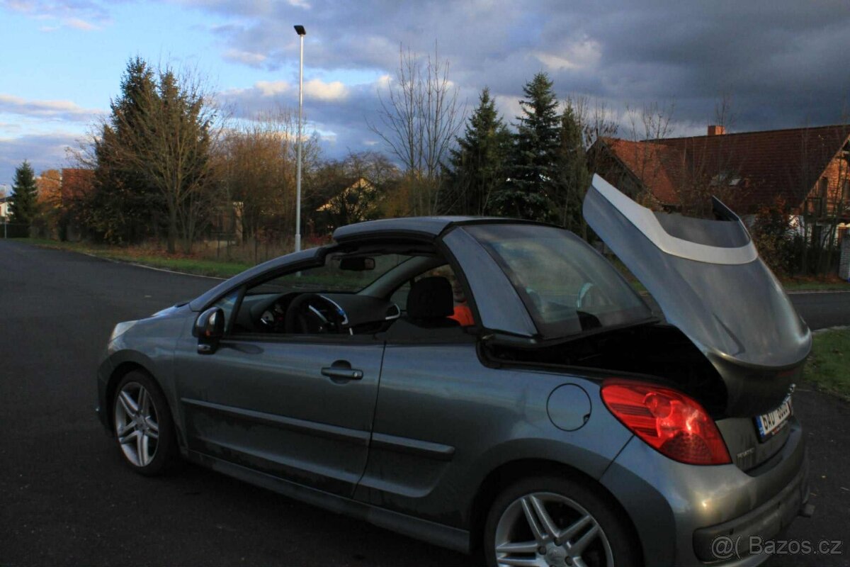 Peugeot 207CC - 12