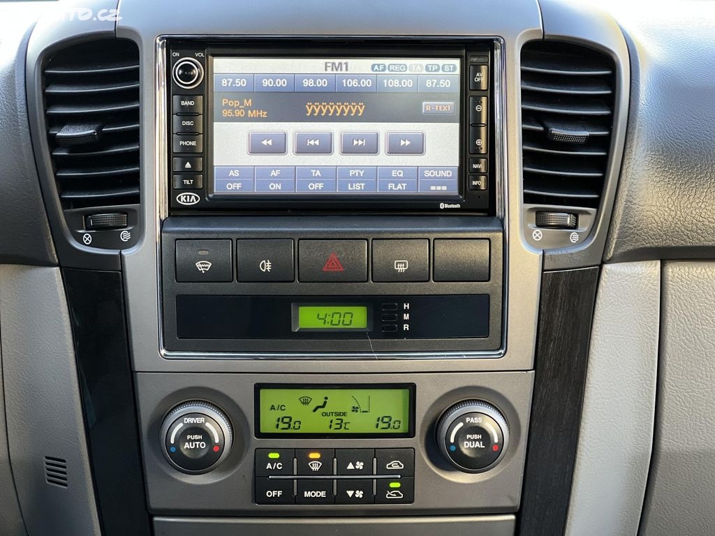 🚗 Kia Sorento EX 2.5CRDi 4x4 NAVI TAŽNÉ ALU - 12