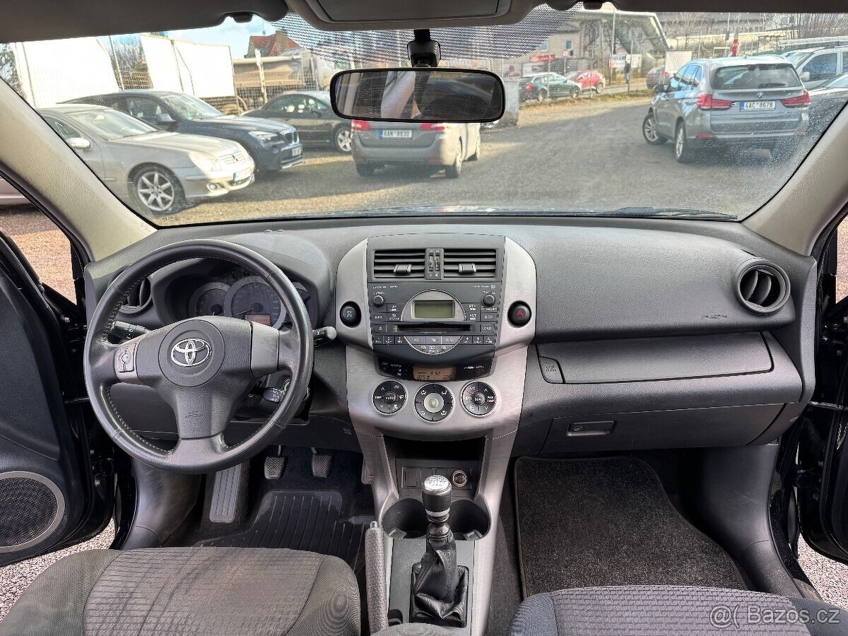 Toyota RAV4 2.2 D-CAT 4x4 - 12