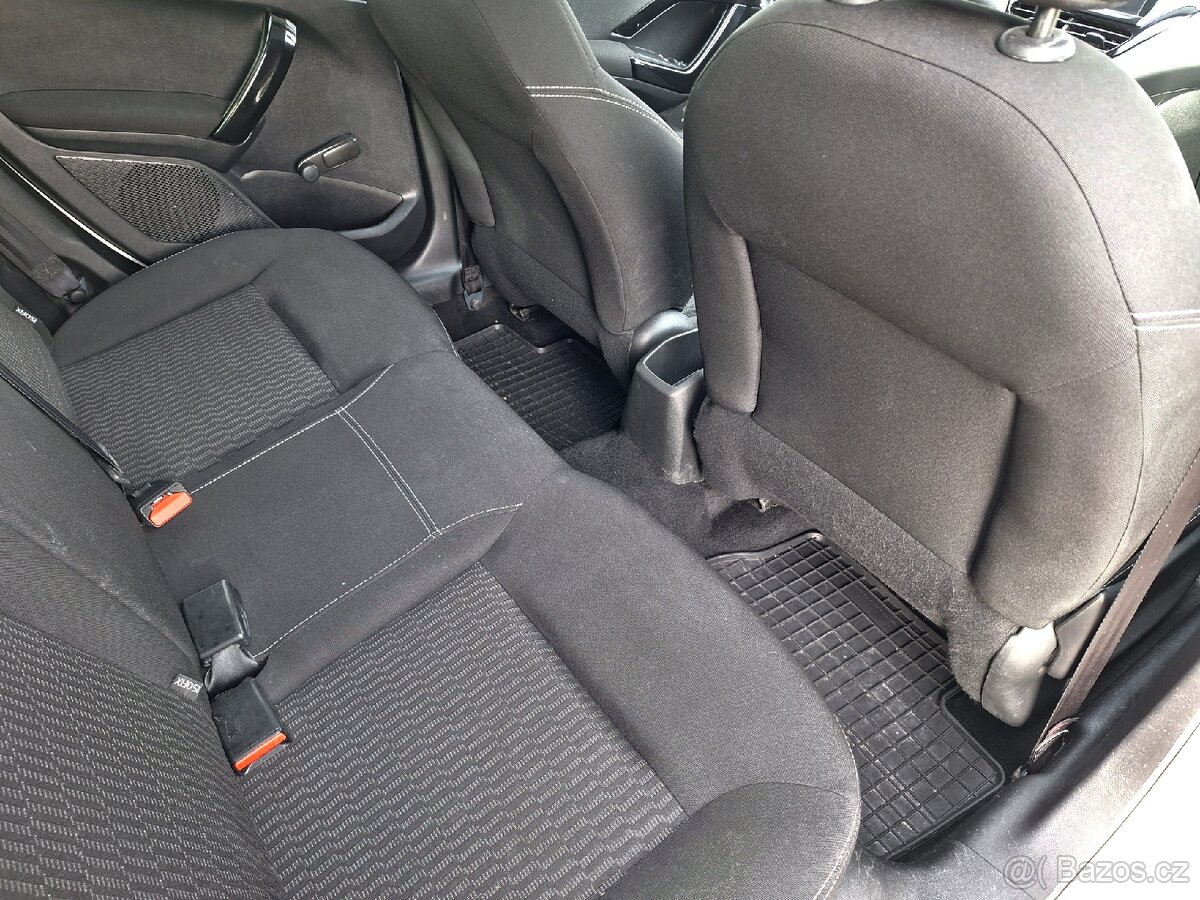 Peugeot 208 1.2 60kw 2016 - 12