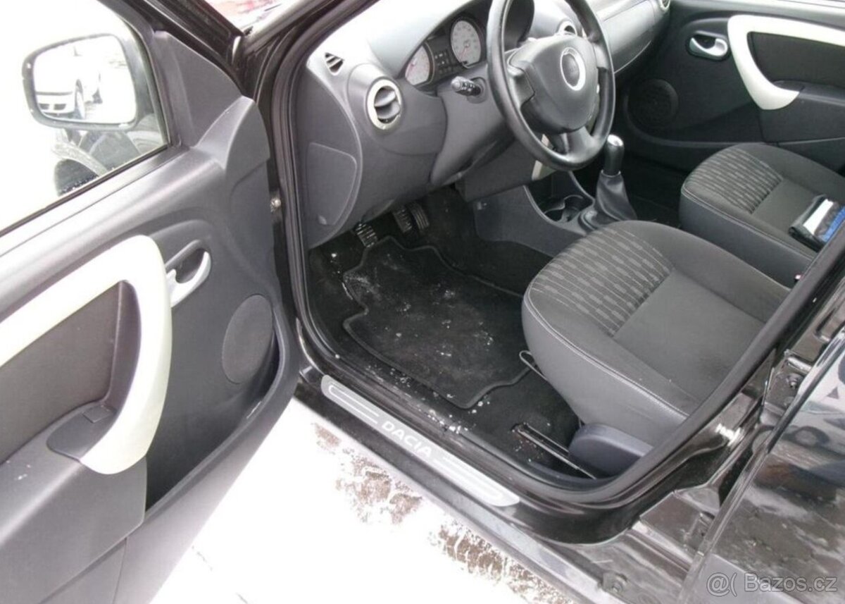 Dacia Logan 1.6i 77kw,7 míst,2x kola benzín manuál 77 kw - 12