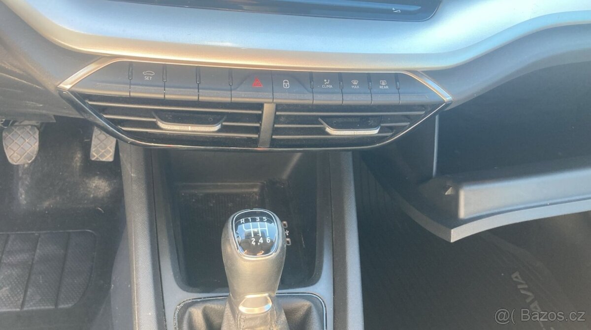 Škoda Octavia 2.0 TDI - 12