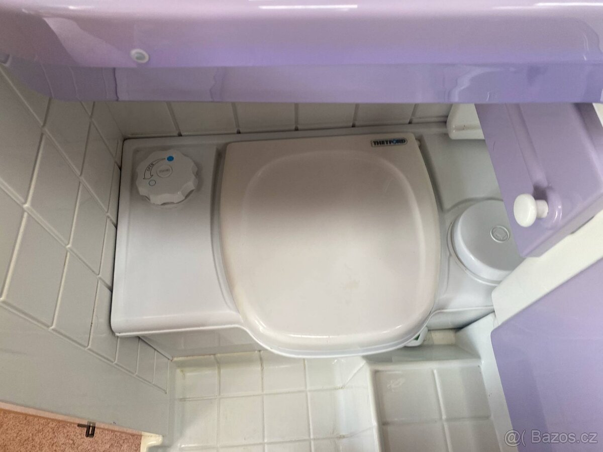 Dethleffs Camper 450/ 100 km/h - 12