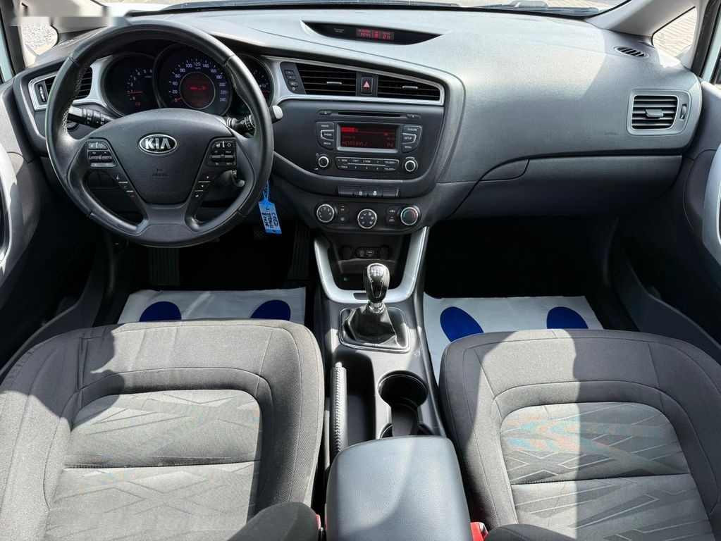 Kia Cee´d,1,6 CRDI - PARK. SENZORY - 12