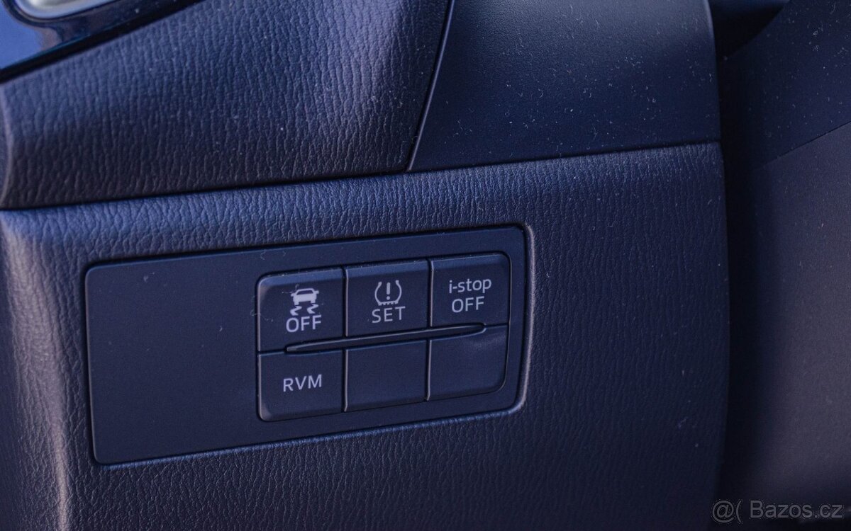 Mazda 3 2.2 Skyactiv-D150 Attraction Sedan - 12