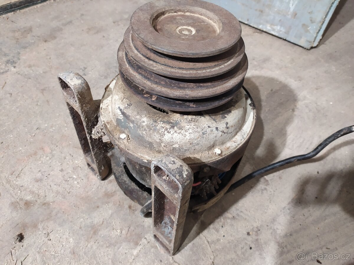 Elektromotor AEG - 12