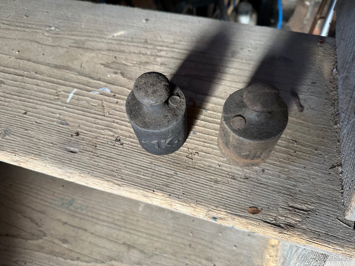 Váhy a závaží - 12