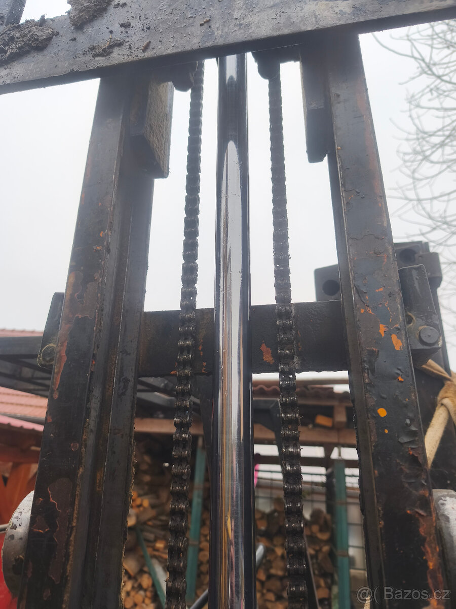 Věž z VZV nosnost 1,5t - 12