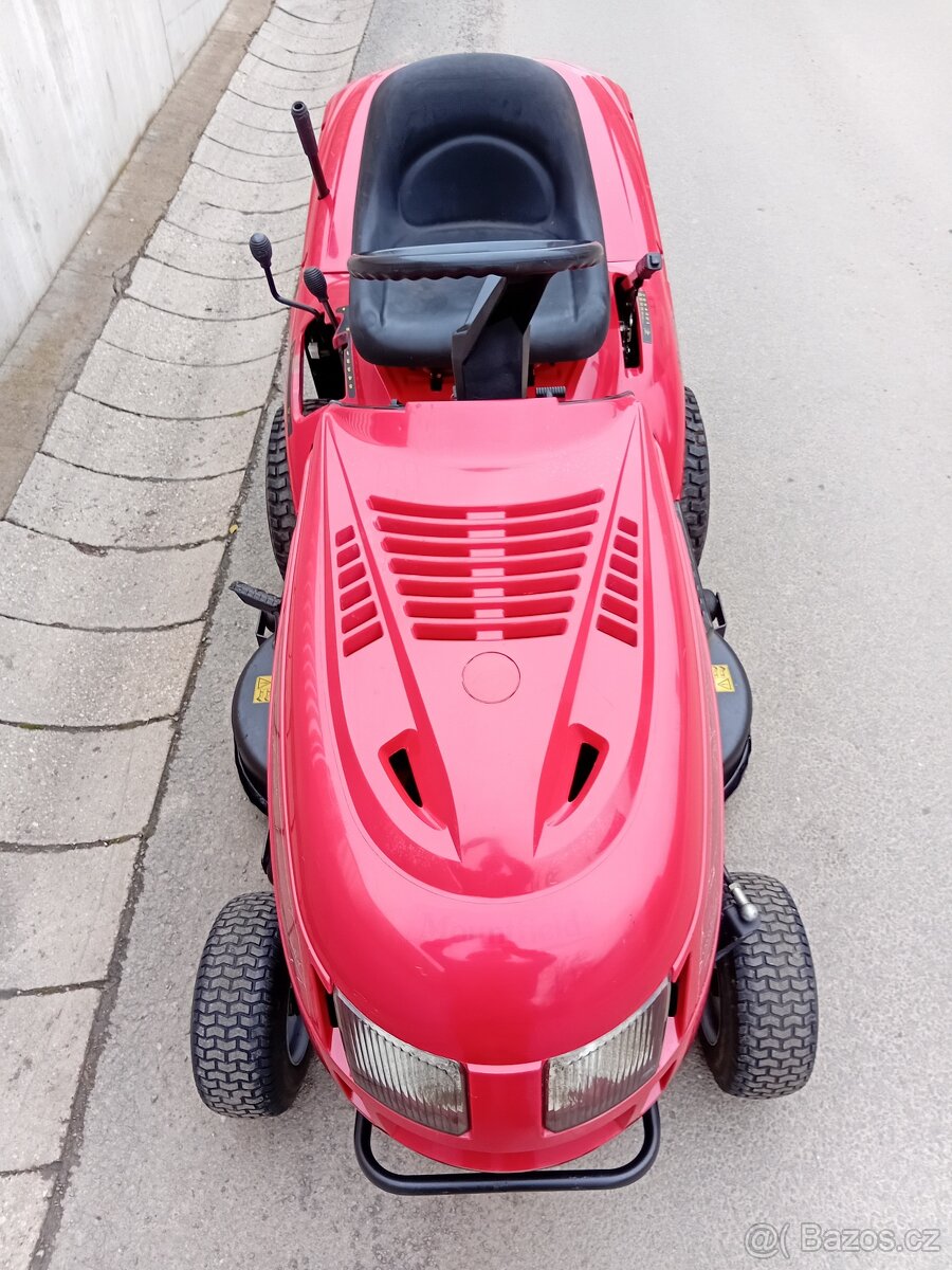 Prodám zahradní traktor Twin-Cut 13.5Hp manuál - 12