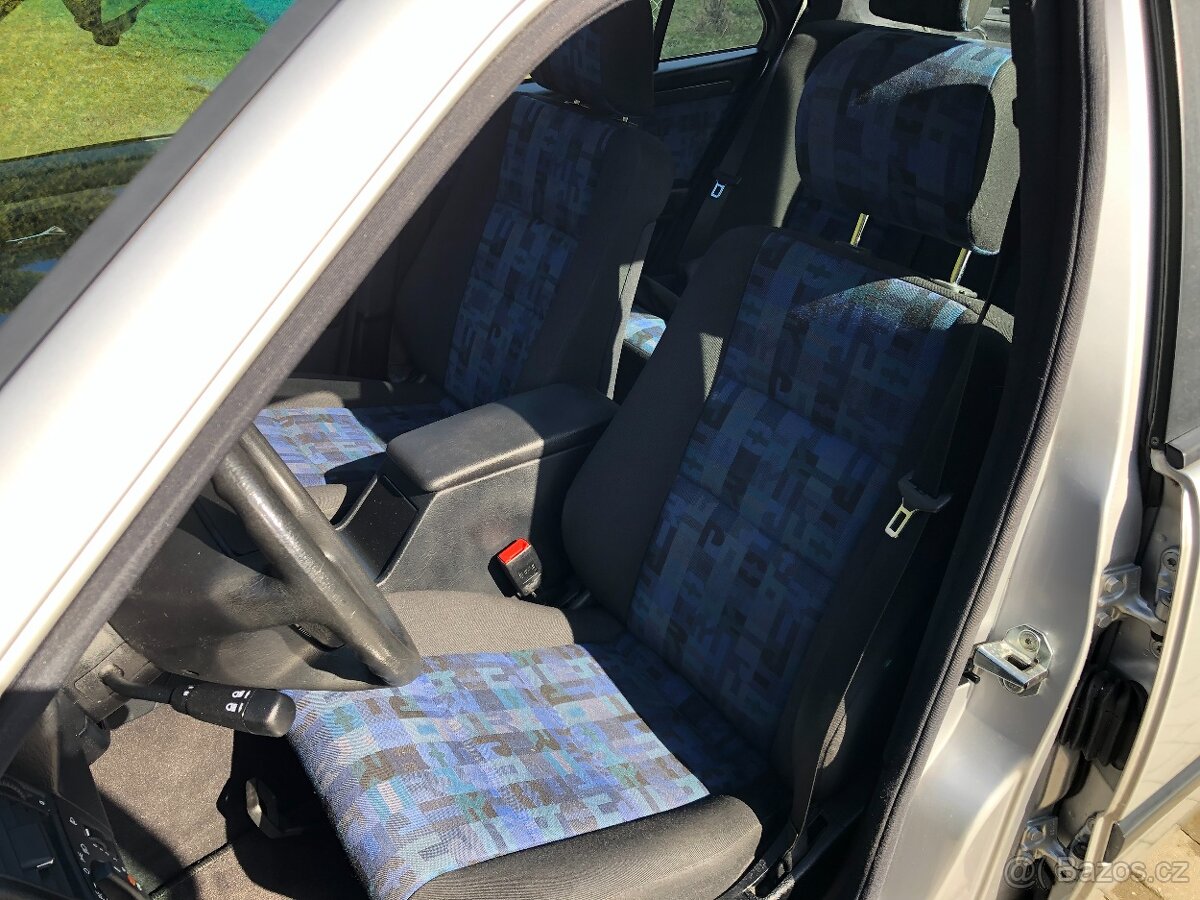 Mercedes Benz C 280 V6 - 12