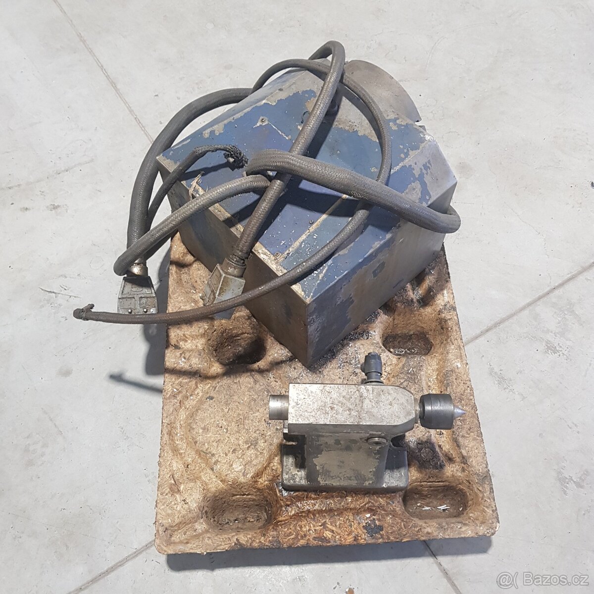 Cnc obrábací centrum MCFV 100 - 12