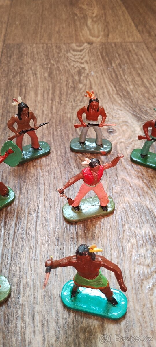 Indiáni figurky 1 z NDR - 12