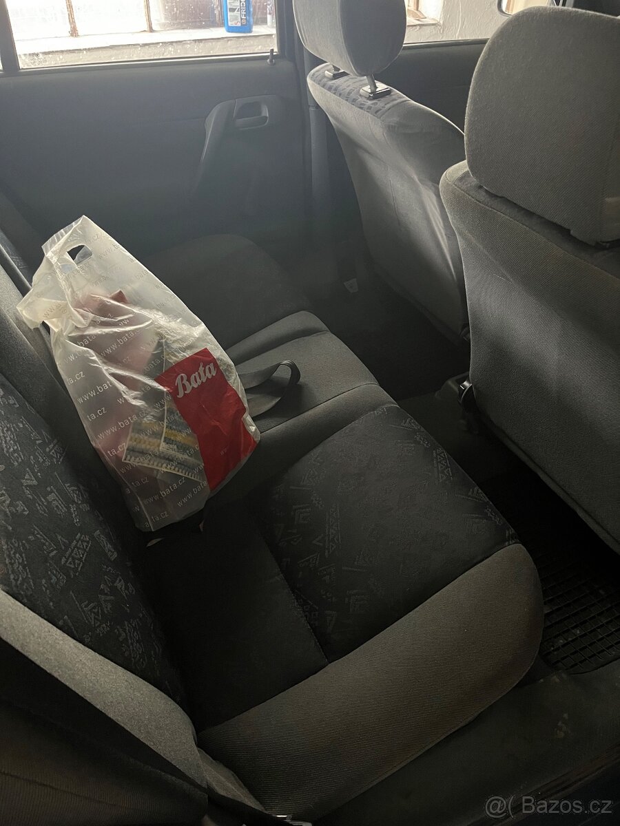 Škoda Felicia LX combi 1.3 40 kw - 12