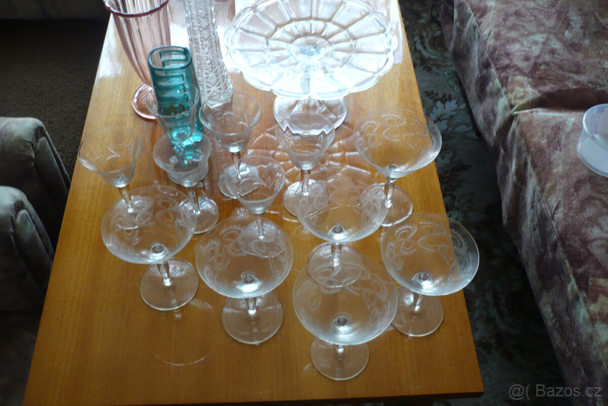 staré skleněné věcičky - 12