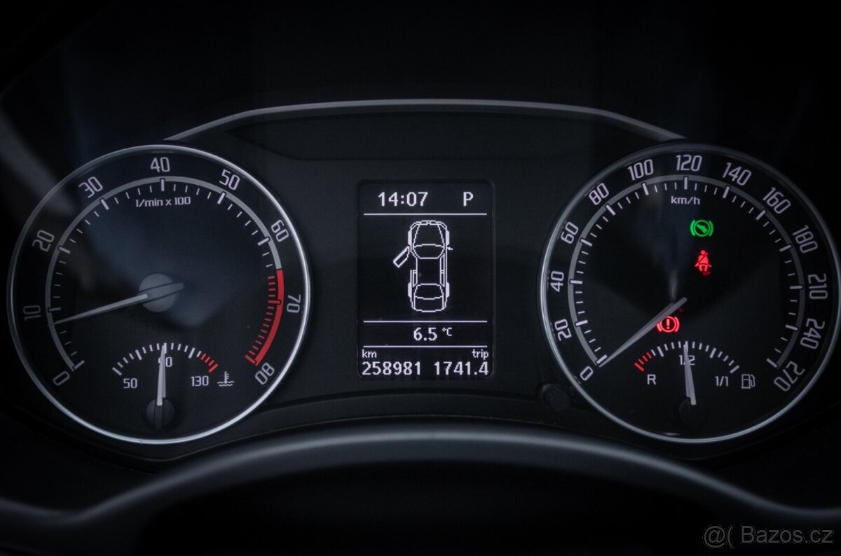 Škoda Octavia Combi RS 147kW DSG 2011 - 12