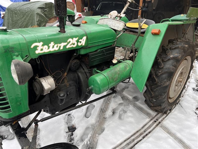 ZETOR 25A - 12