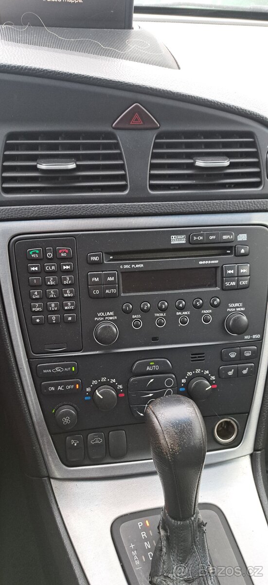 Volvo V70 2.4D5 - 12