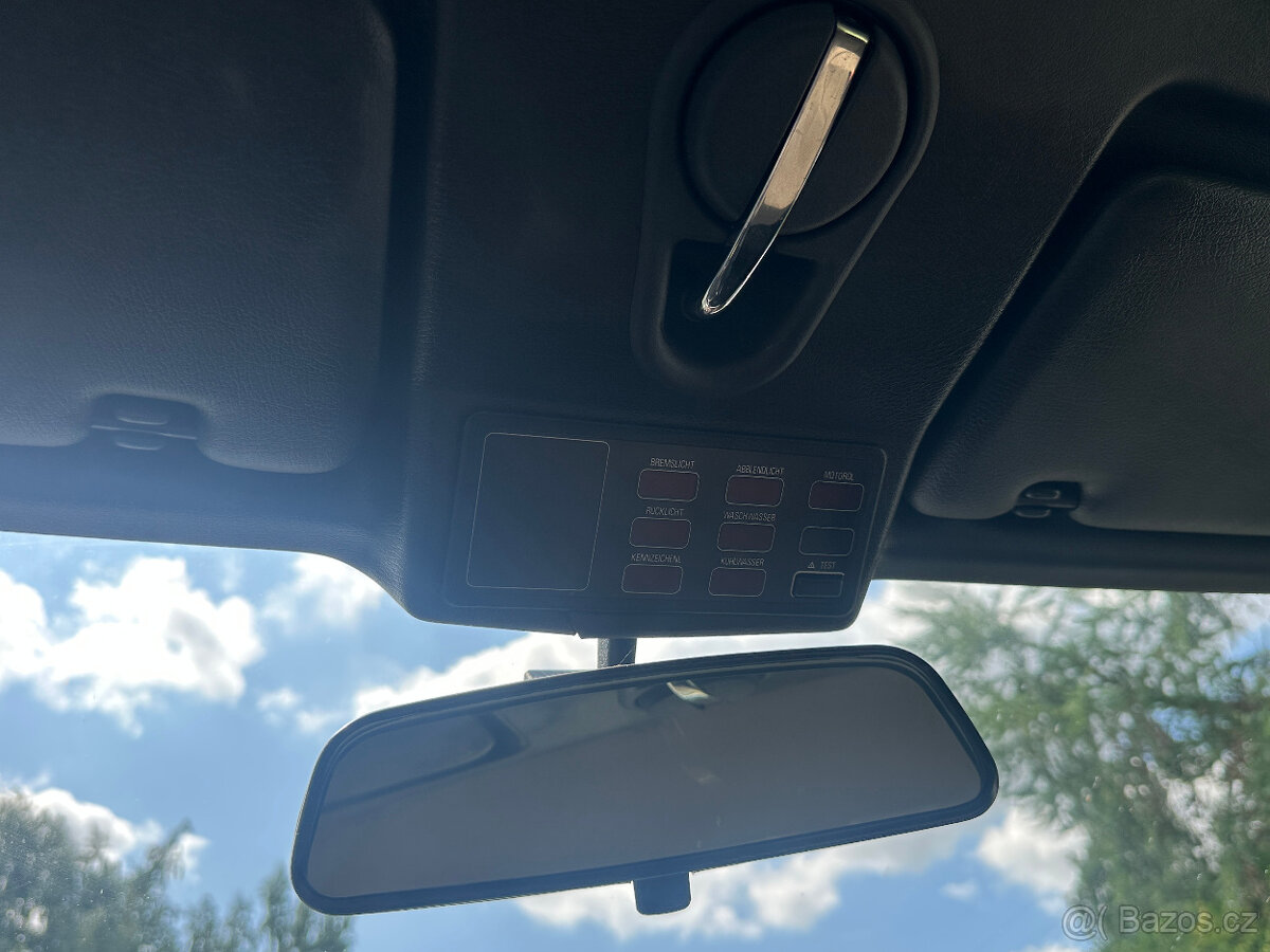 BMW 3 E30 sedan 320 i M20 1983 - 12