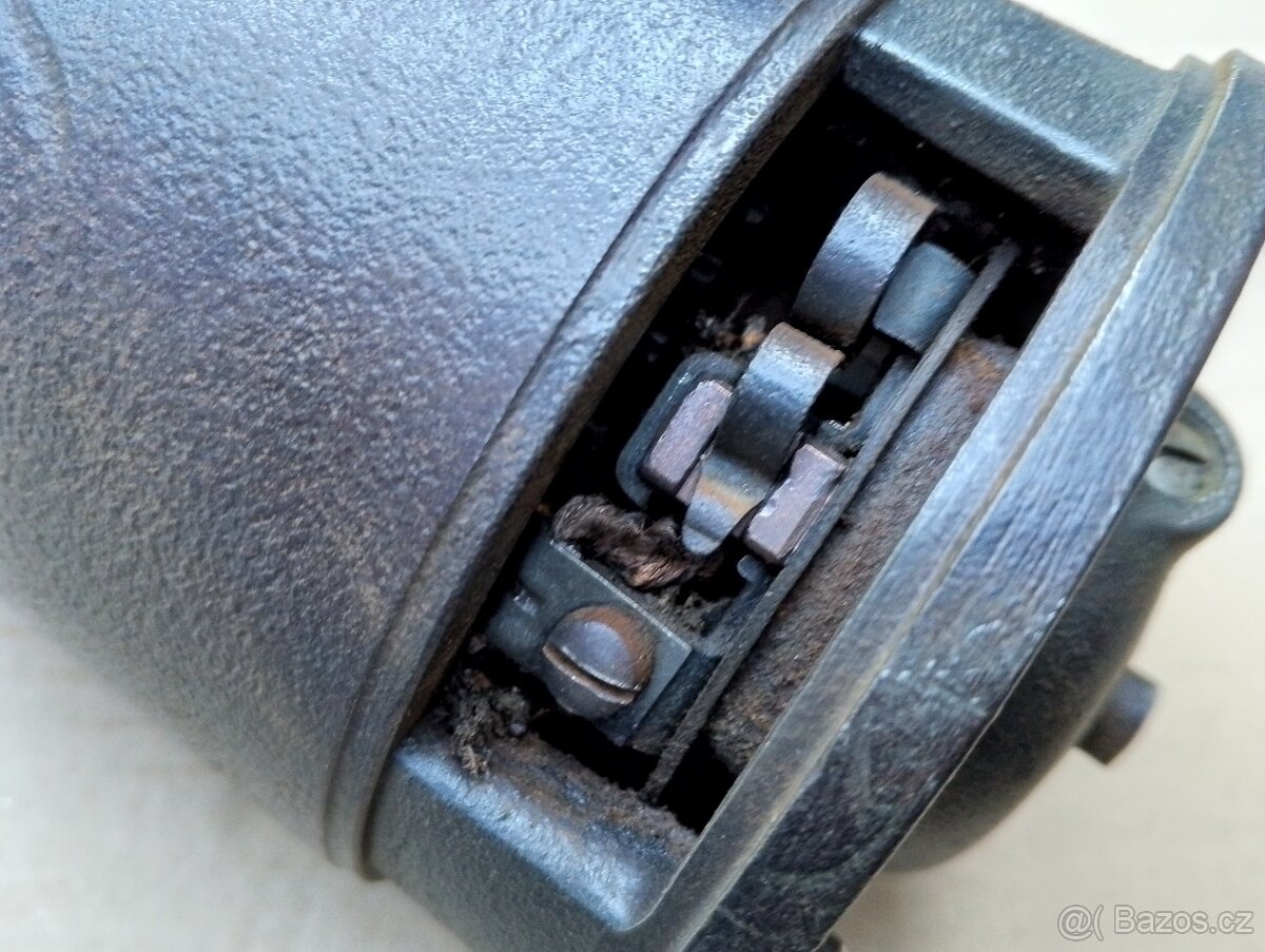 Starter Robert Bosch - 12