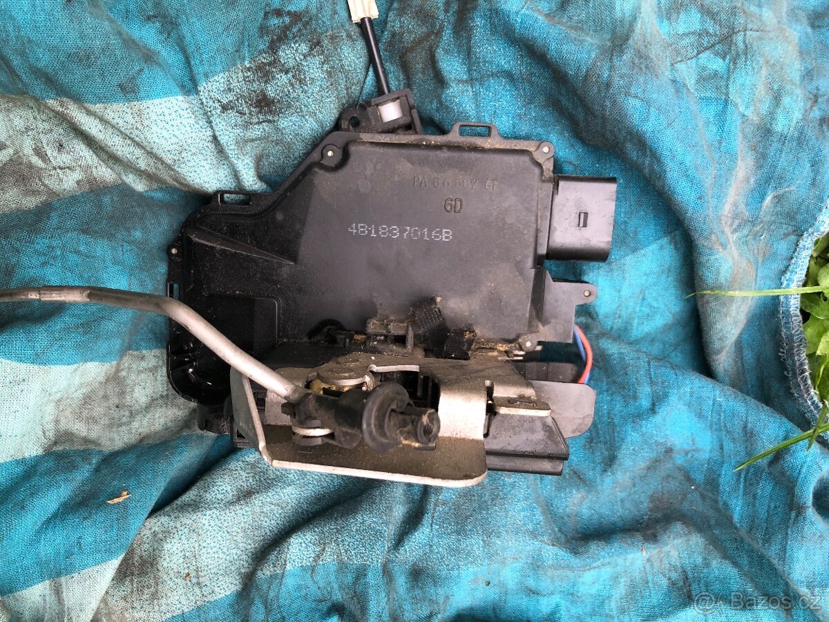 Audi a6 c5 2.5 132kw - 12