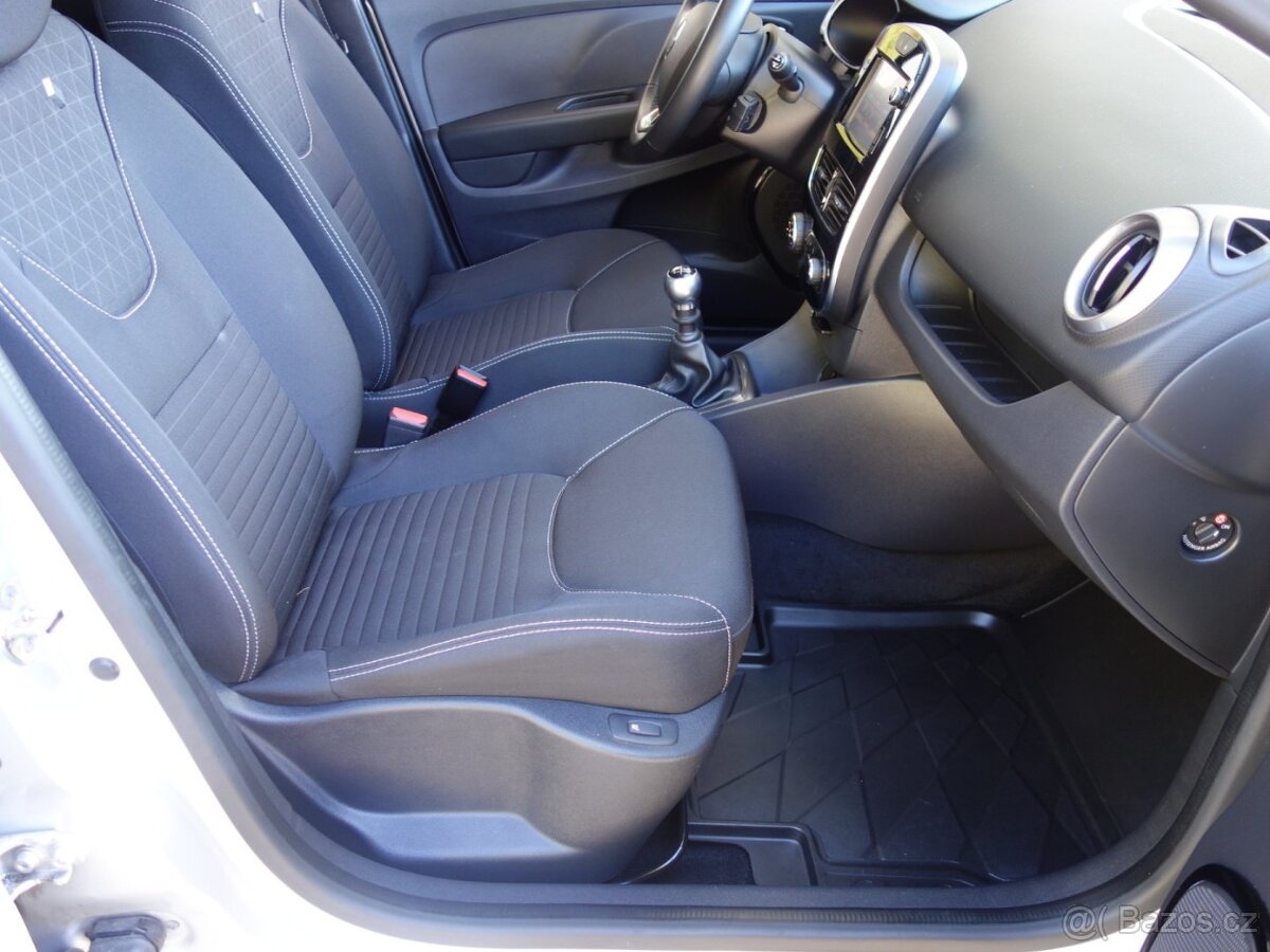 RENAULT CLIO 1.2i 87kW 4-VÁLEC LIMITED - 12