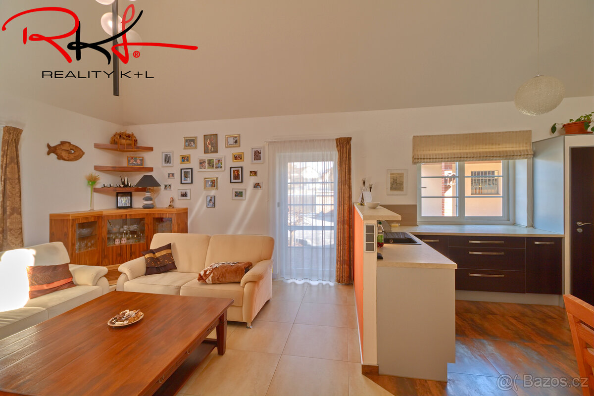 Prodej, dům s bazénem, zahrada, Černouček, Roudnice nad Labe - 12