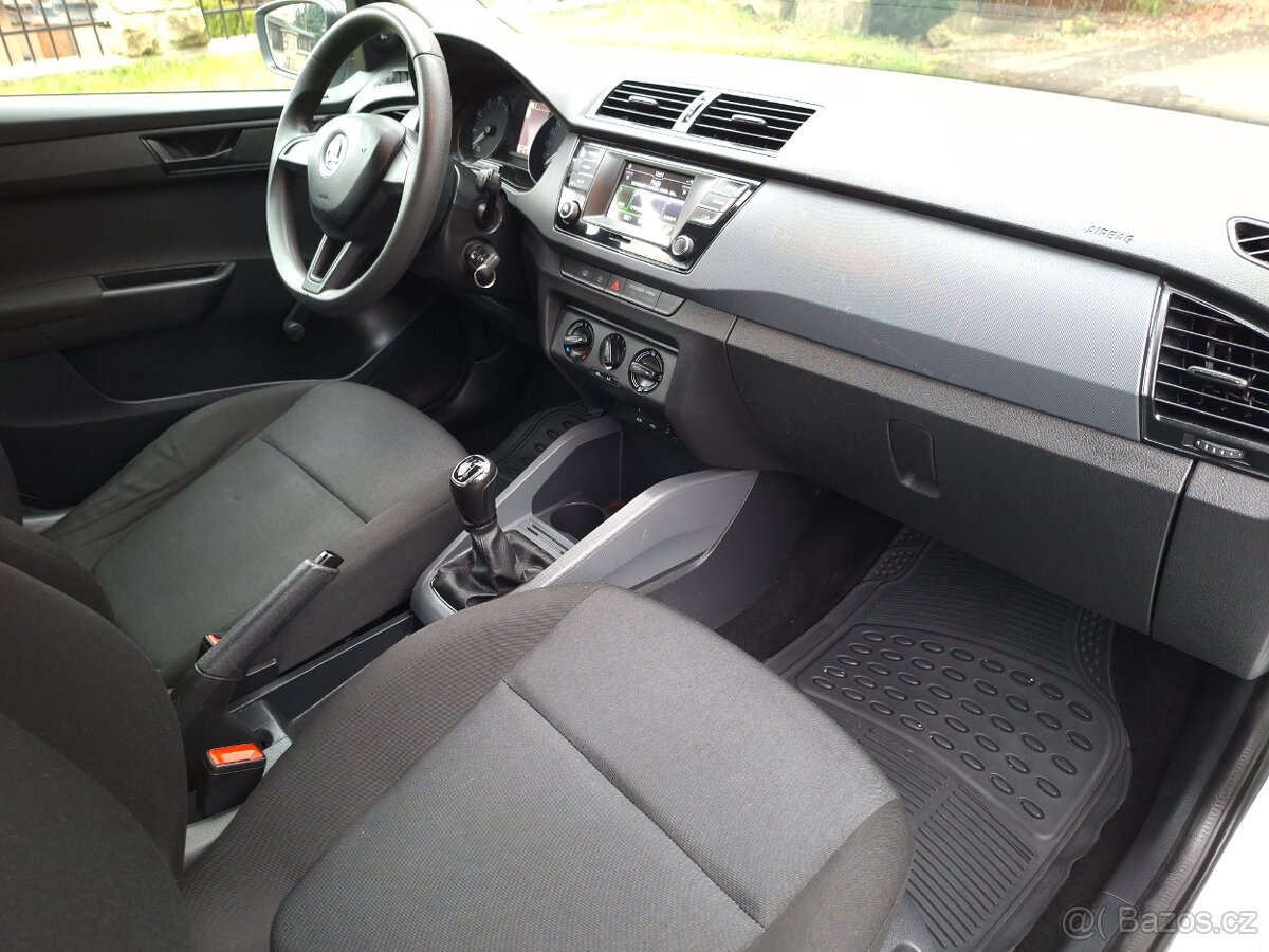 ŠKODA FABIA COMBI 3 1.0 MPI R.2015 - 12