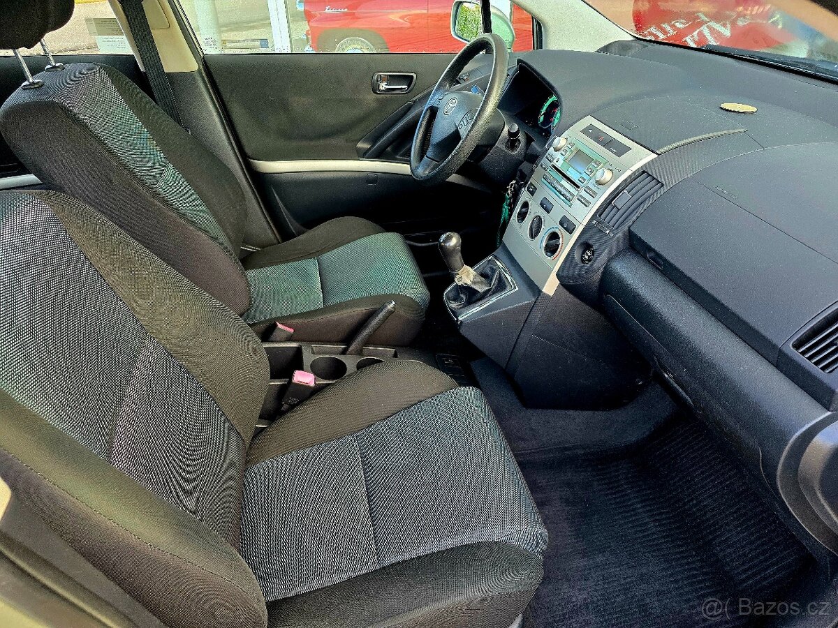 Toyota Corolla Verso, 1,8i serv.kniha 1.maj ČR - 12