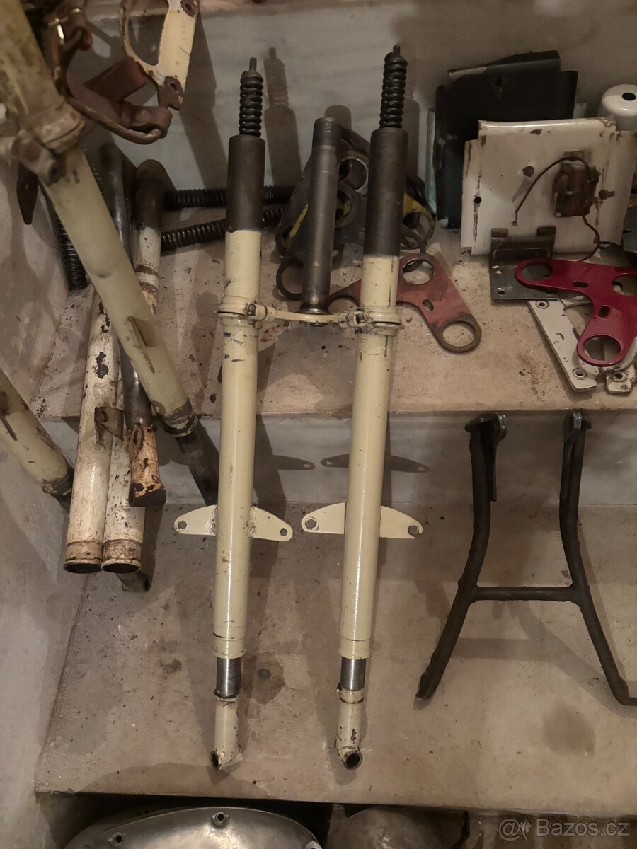 Jawa 05, 20, 21 Pionyr náhradní díly - 12