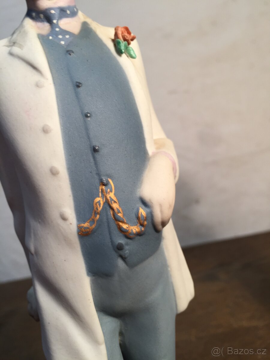 soška Dáma a chrt Muž s kufrem Royal DUX design Xavier - 12