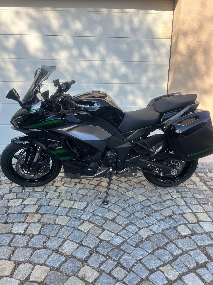 Kawasaki Ninja 1000sx Tourer - 12