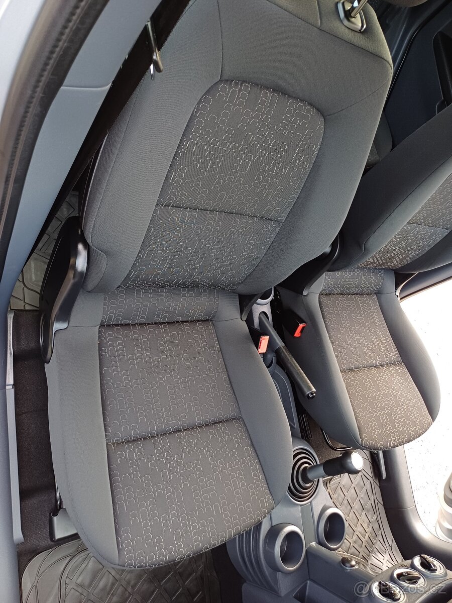 Predám Mitsubishi Colt 1.1 benzín,5-dverový,1.majiteĺ,rok vý - 12