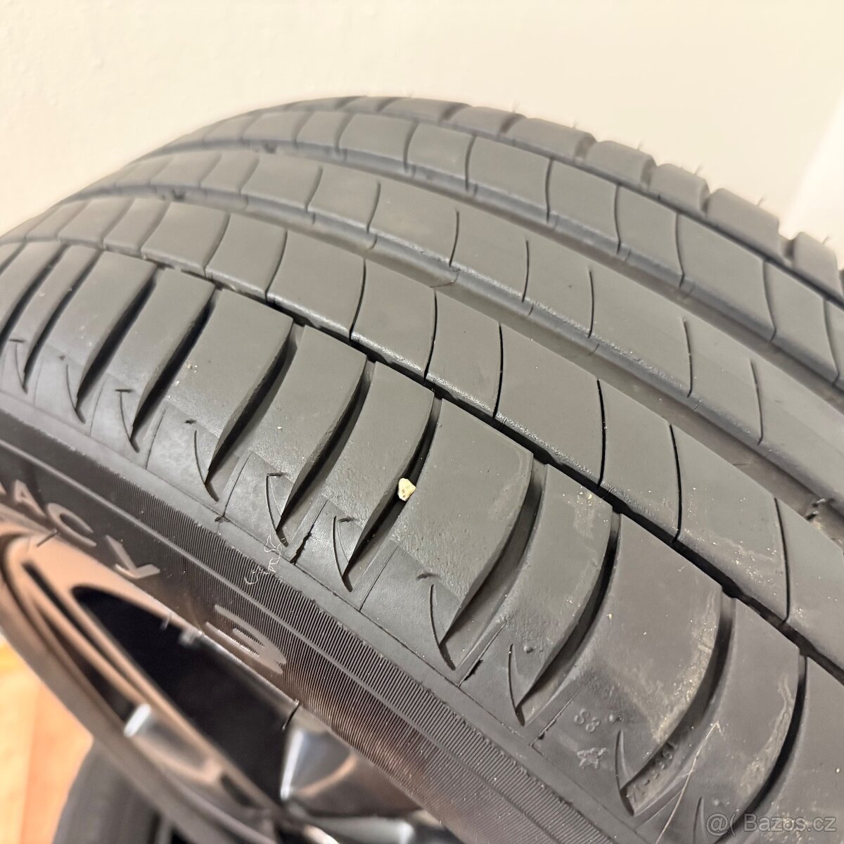 TOYOTA CH-R 5x114,3 R17 ET45+LETNÍ 215/60R17 6mm - 12