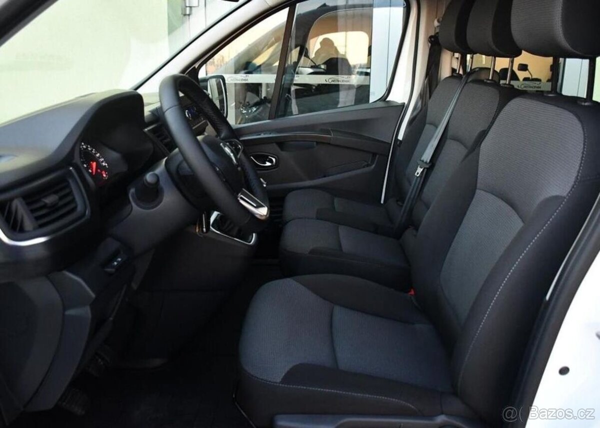 Renault Trafic 2.0dCi ČR - 12