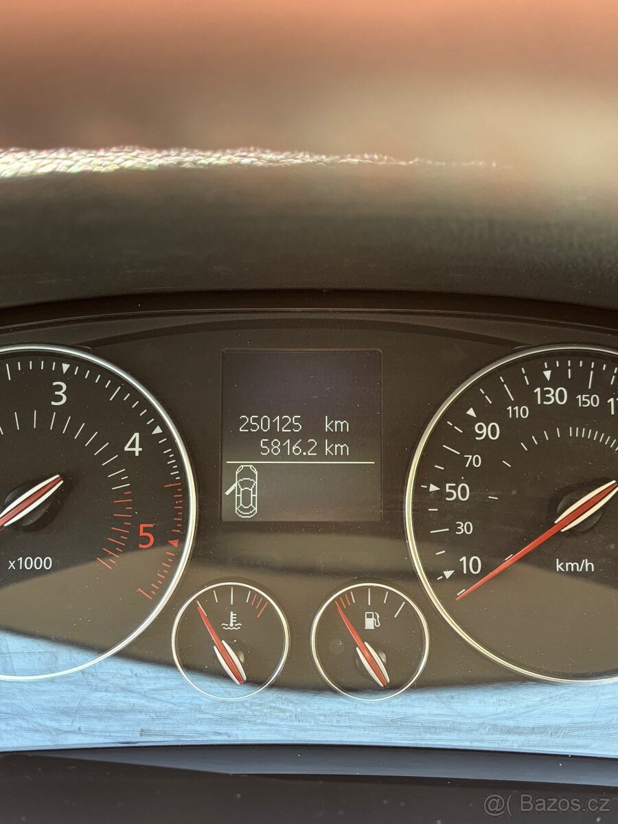 Renault Laguna III 2013 - 12