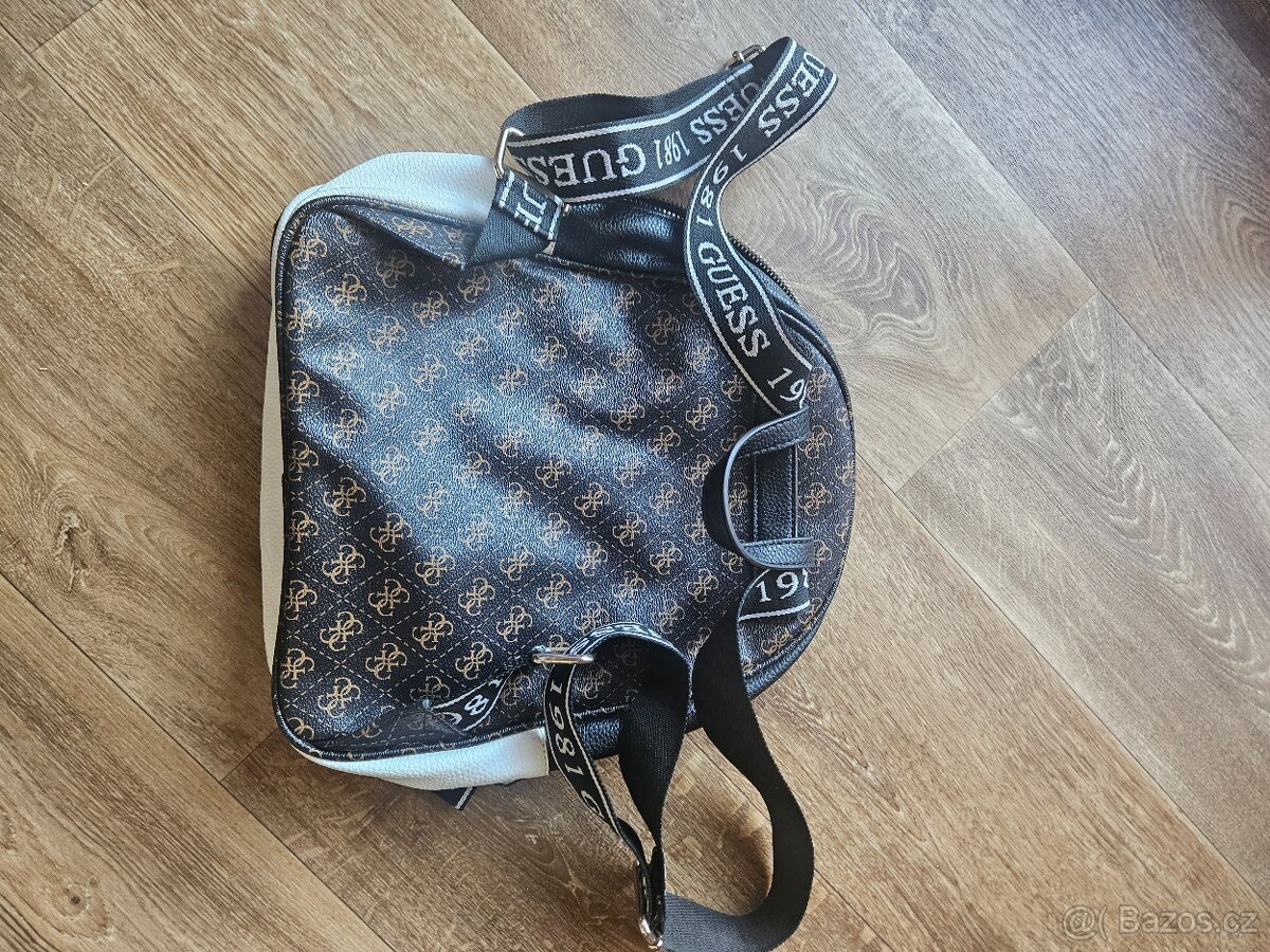 Kabelka Guess různé druhy - 12