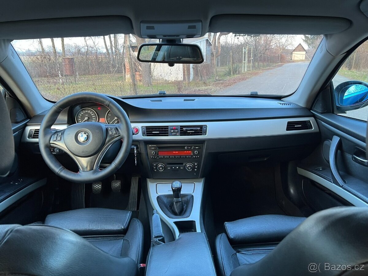 BMW e92 325i 160kW Manuál REZERVACE DO 7.1 - 12